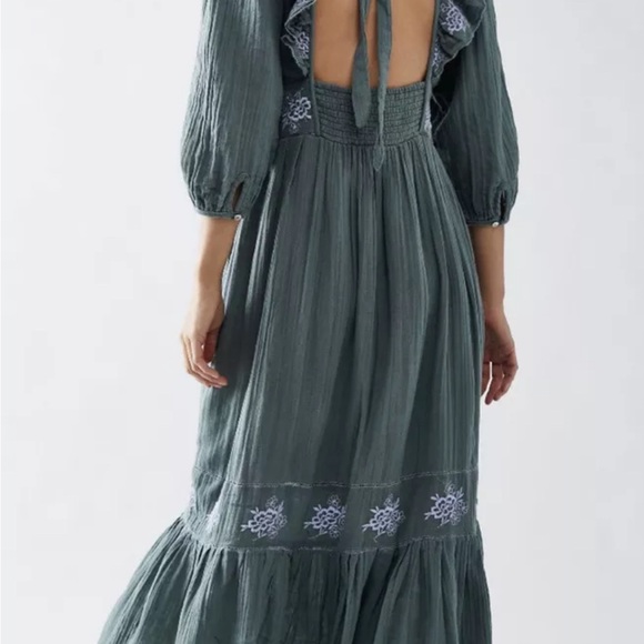 Free People Lovers Lane Maxi Dress Ruffle Embroidery Floral Smocked Pine S NOWT - Picture 3 of 3